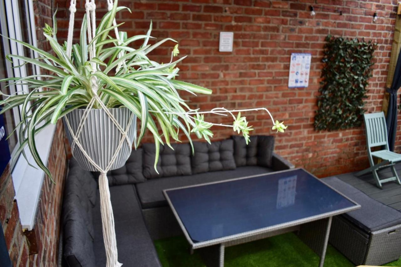 Hot Tub, Free Parking, Near Shops & Restaurants, Location 1M To City Jesmond Экстерьер фото
