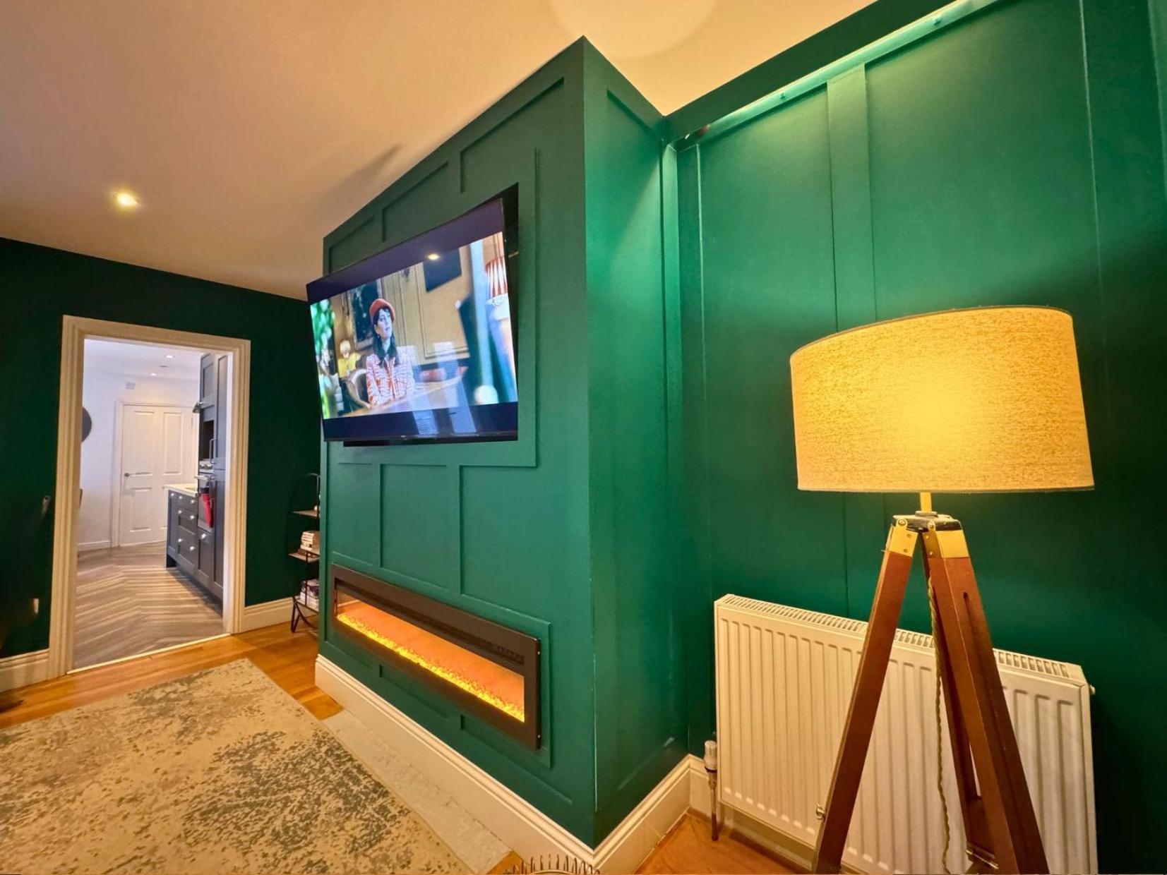 Hot Tub, Free Parking, Near Shops & Restaurants, Location 1M To City Jesmond Экстерьер фото