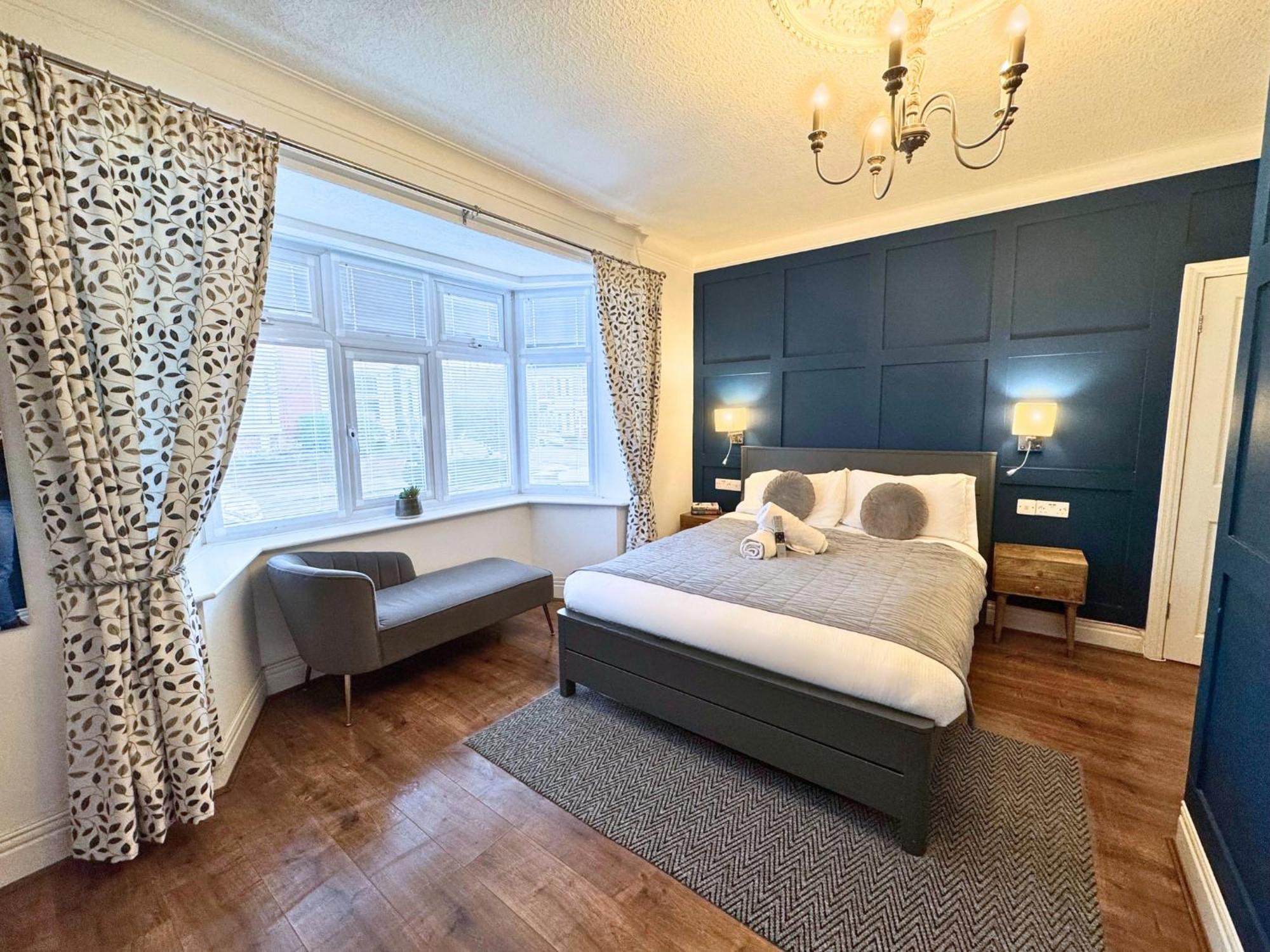 Hot Tub, Free Parking, Near Shops & Restaurants, Location 1M To City Jesmond Экстерьер фото